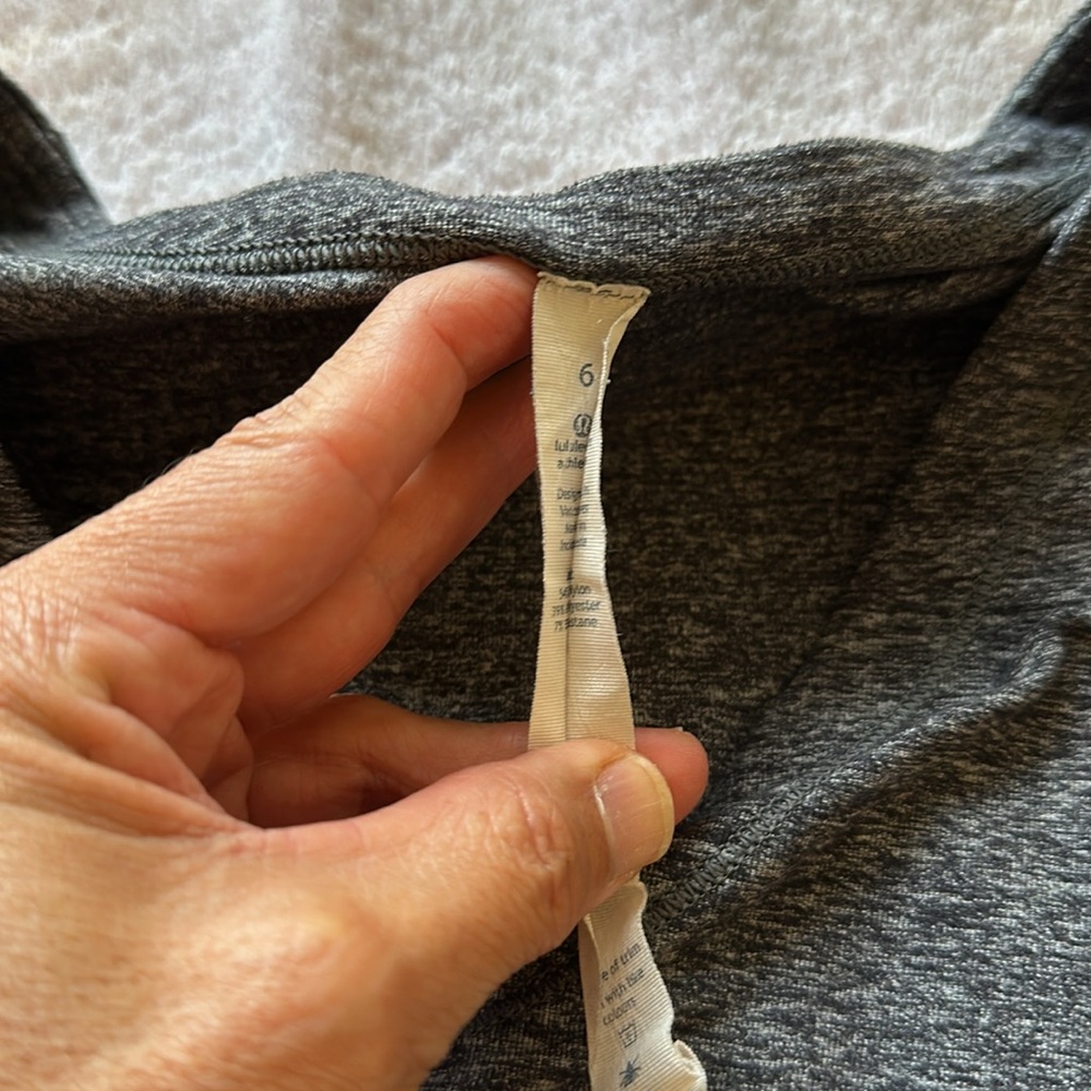 Lululemon Dash To Class Sz 6 - image 4